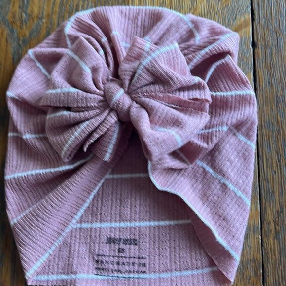 Bunny Knots Infant Hats with bows Bundle of 7 Size Small - Picture 2 of 11